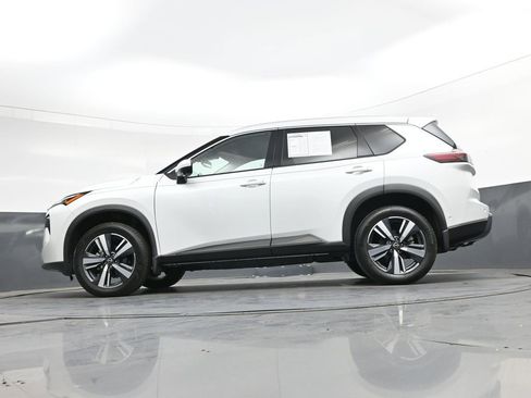 Used 2024 Nissan Rogue SL FWD image 47