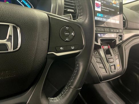 Used 2023 Honda Odyssey EX-L image 25