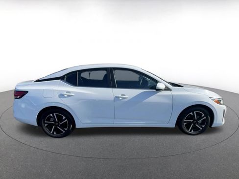 Used 2025 Nissan Sentra SV image 16