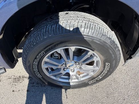 Used 2020 Ford F150 Lariat image 16