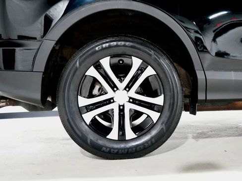 Used 2017 Toyota RAV4 LE image 32