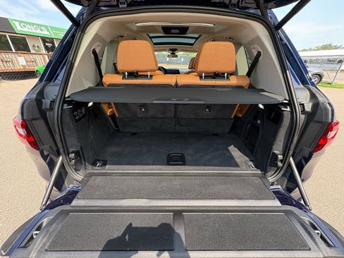 Used 2022 BMW X7 xDrive40i w/ Premium Package AWD/4WD image 33