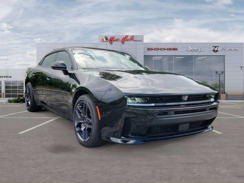 New 2026 Dodge Charger Scat Pack w/ Blacktop Package AWD/4WD image 7