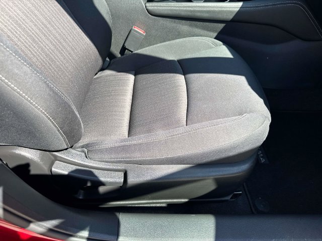 Used 2023 Nissan Altima 2.5 SV FWD image 16