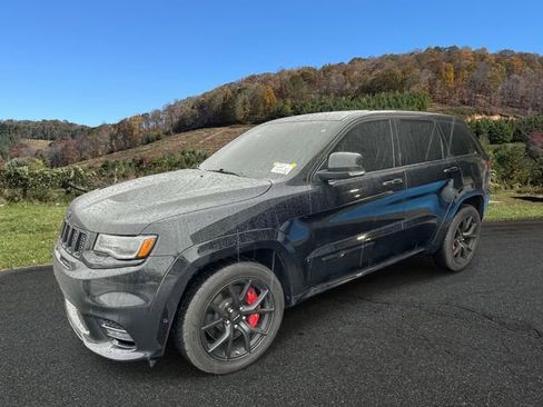 Used 2020 Jeep Grand Cherokee SRT image 3