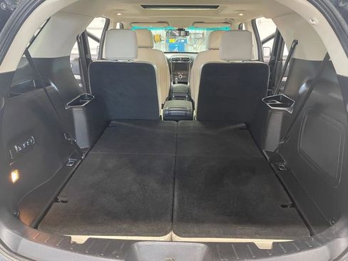 Used 2016 Ford Explorer Platinum image 22