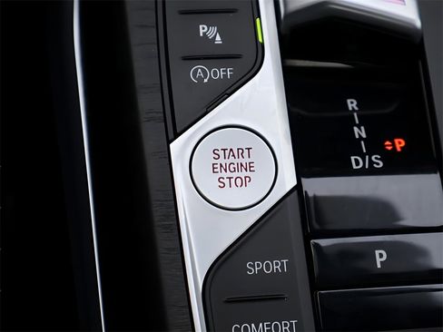 Used 2024 BMW 430i xDrive Coupe w/ Premium Package image 28