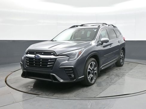 Used 2023 Subaru Ascent Limited w/ Technology Package image 3
