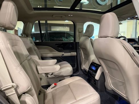 Used 2023 Lincoln Aviator Reserve w/ Jet Package AWD/4WD image 22