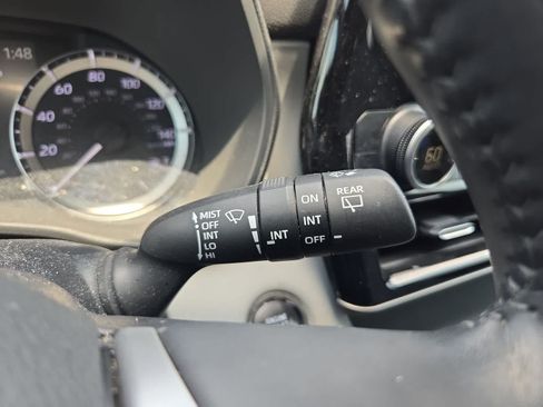 Used 2023 Toyota Highlander LE FWD image 24