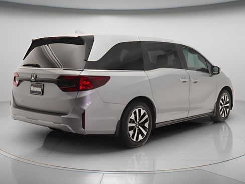 Used 2025 Honda Odyssey EX-L image 4
