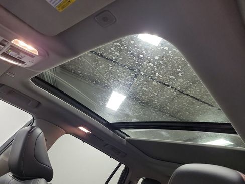 Used 2023 Toyota Highlander Platinum image 14