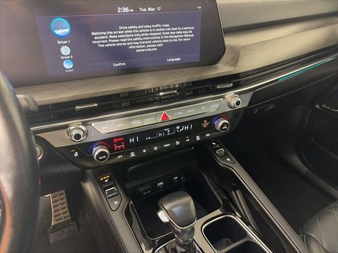 Certified 2024 Kia Telluride SX Prestige X-Line image 2