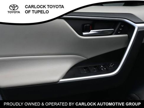 Used 2021 Toyota RAV4 XLE Premium image 21