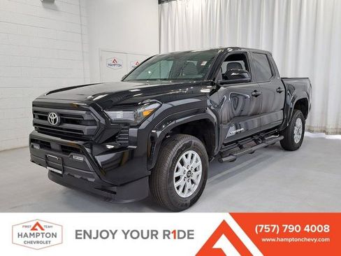 Used 2025 Toyota Tacoma SR5 RWD image 1