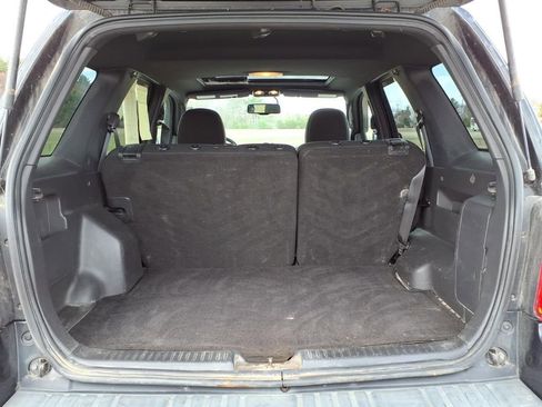 Used 2010 Ford Escape XLT AWD/4WD image 16