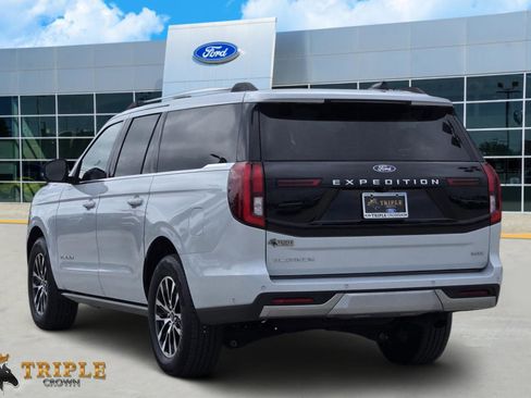 Certified 2025 Ford Expedition Max Platinum image 4