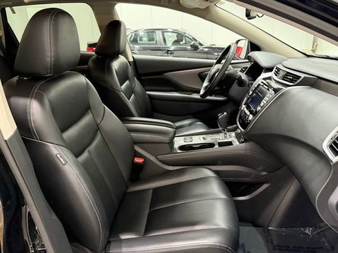 Used 2023 Nissan Murano SV AWD/4WD image 14