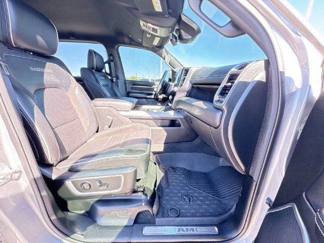 Used 2022 RAM 1500 Laramie AWD/4WD image 28