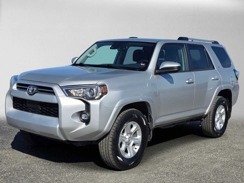 Used 2024 Toyota 4Runner SR5 AWD/4WD image 7
