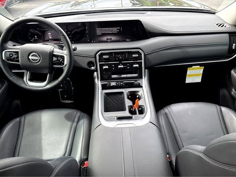 Used 2026 Nissan Armada SV RWD image 4