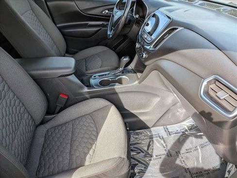 Used 2020 Chevrolet Equinox LT image 22