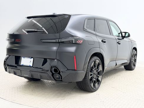 Certified 2024 BMW XM Label Red image 9