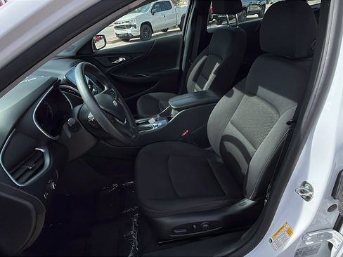 Certified 2024 Chevrolet Malibu LT image 9