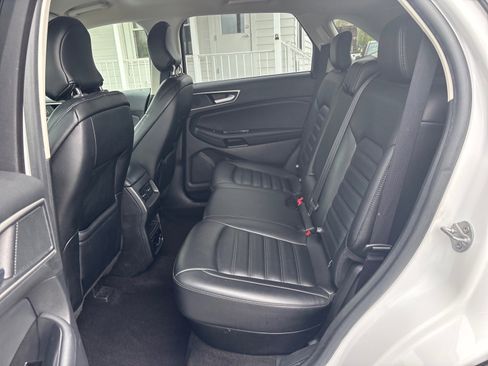 Used 2019 Ford Edge SEL w/ Equipment Group 201A AWD/4WD image 13