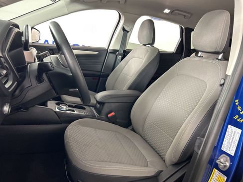 Used 2022 Ford Escape SE image 24