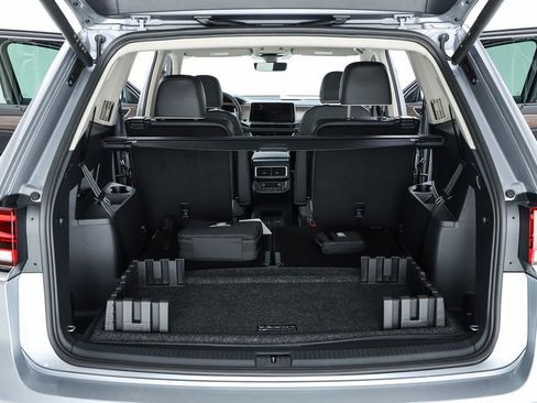 New 2026 Volkswagen Atlas SEL Premium R-Line image 29