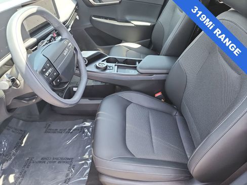 Used 2025 Kia EV6 Light RWD image 15