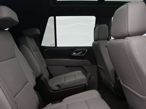Used 2022 GMC Yukon SLT w/ SLT Premium Package image 15