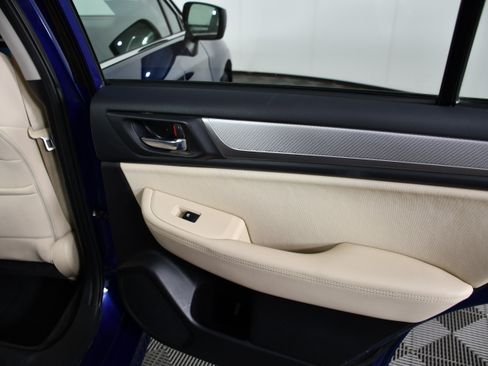 Used 2015 Subaru Legacy 2.5i Premium w/ Moonroof Package AWD/4WD image 41