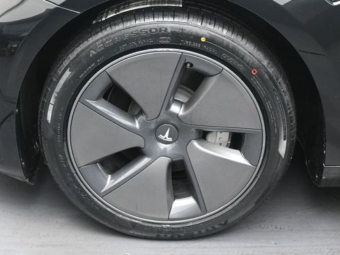 Used 2023 Tesla Model 3 Standard Range RWD image 35
