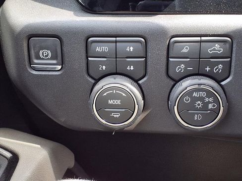 New 2026 Chevrolet Silverado 1500 ZR2 AWD/4WD image 21
