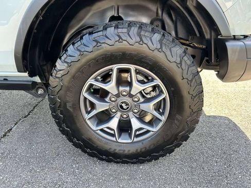 Certified 2023 Ford Bronco Badlands AWD/4WD image 9
