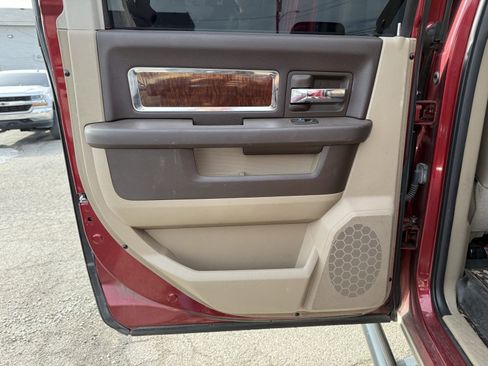 Used 2011 RAM 2500 Laramie w/ Protection Group image 20