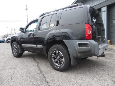 Used 2015 Nissan Xterra PRO-4X w/ Pro-4x Leather Package image 3