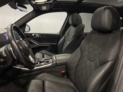 Used 2025 BMW X5 xDrive40i w/ Premium Package AWD/4WD image 14