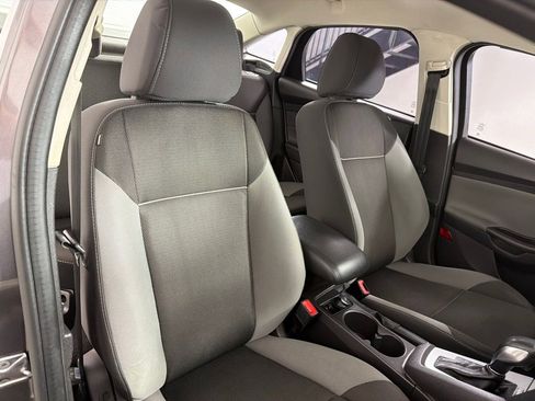 Used 2014 Ford Focus SE image 22