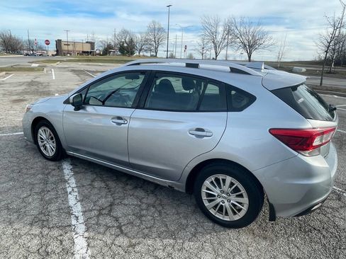 Used 2017 Subaru Impreza 2.0i Premium image 4