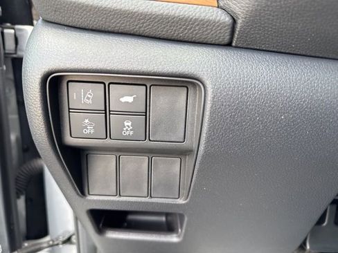 Used 2022 Honda CR-V Touring image 19