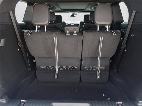 New 2027 Chrysler Pacifica Select AWD/4WD image 7