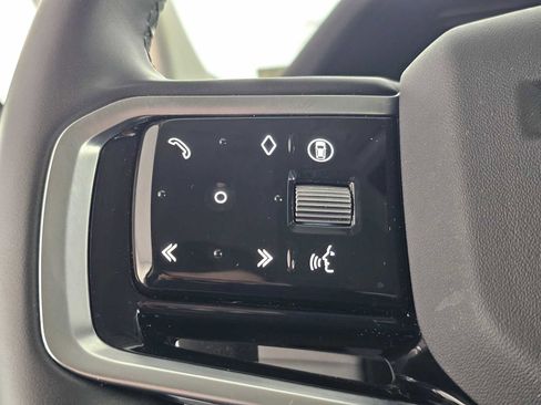 Used 2024 Land Rover Discovery Sport S image 27