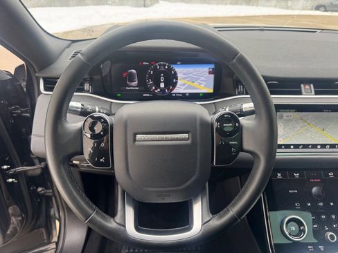 Used 2020 Land Rover Range Rover Evoque SE image 16