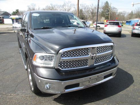 Used 2018 RAM 1500 Laramie w/ Convenience Group AWD/4WD image 15