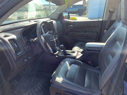 Used 2021 GMC Canyon Denali image 14