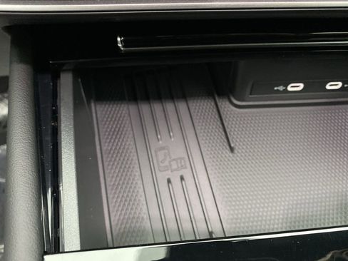 New 2025 Volkswagen Atlas Cross Sport SE image 23