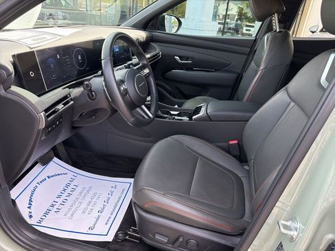 Used 2025 Hyundai Santa Cruz Limited image 11